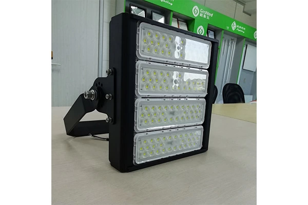 فروش داغ IP67 نور سیلاب LED در فضای باز با لومن بالا 1000 وات 500 وات 300 وات...